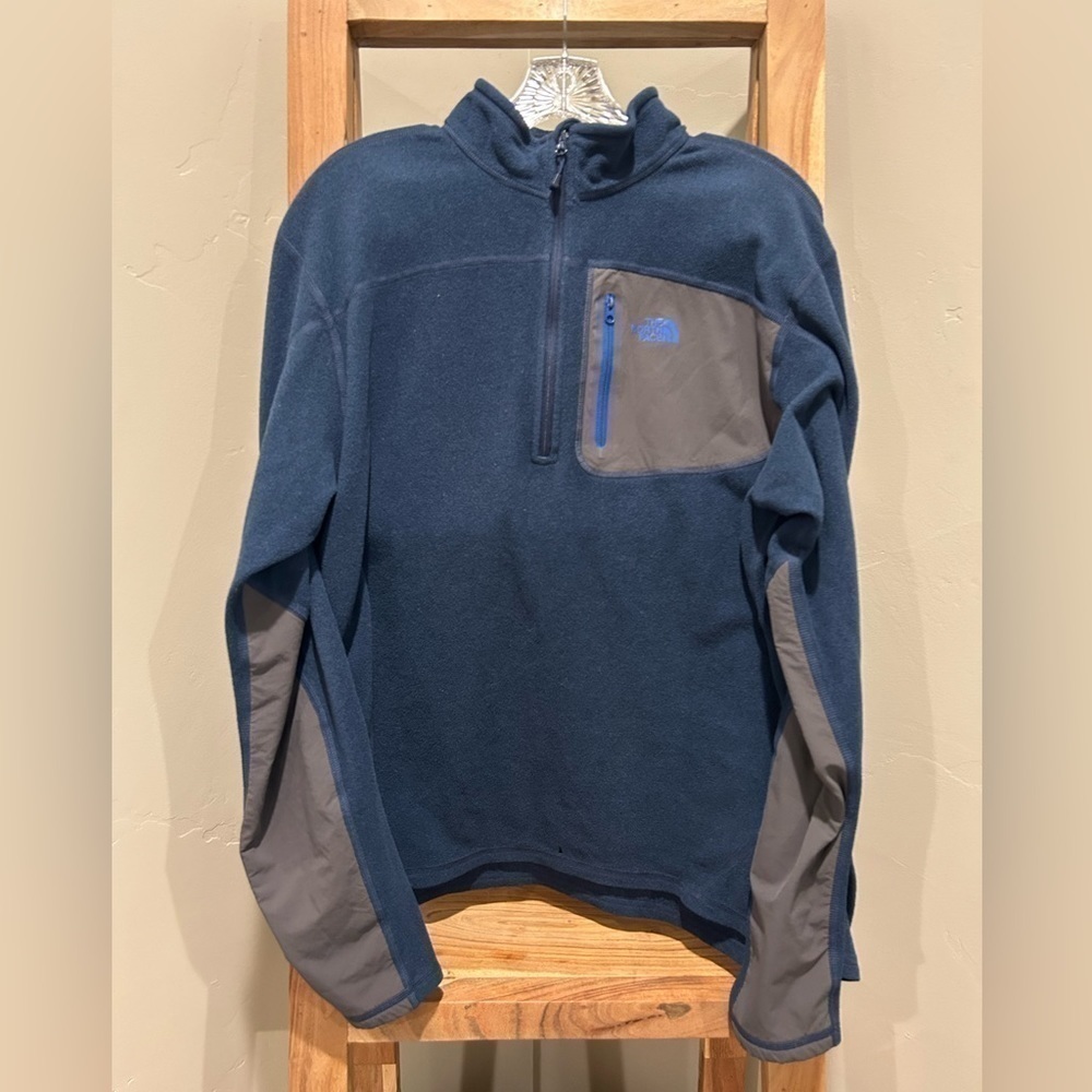 The North Face Fleece Jacket - Size Large​​​​​​​​​​​​​​​​​​​​​​​​​​​